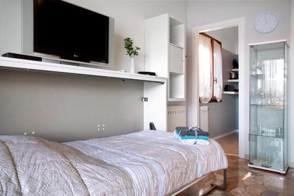 Ferienwohnung Studio Belvedere Brezzo Eksteriør billede